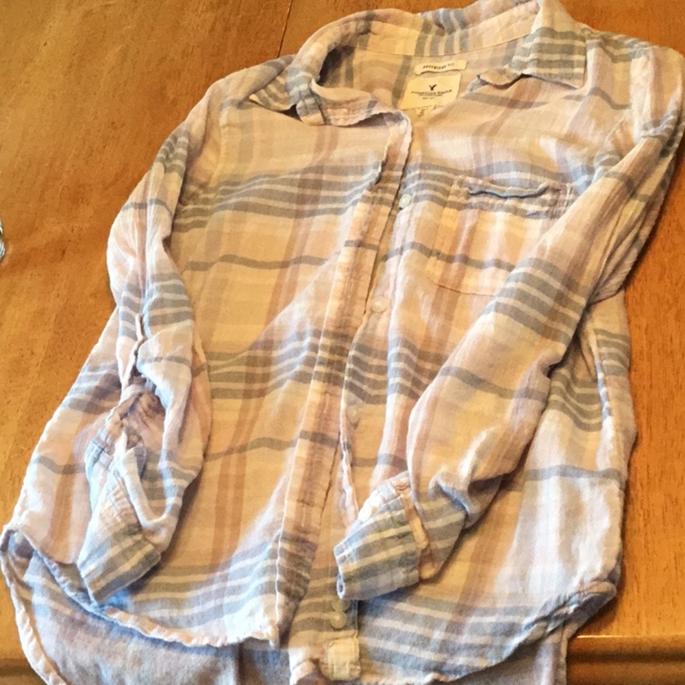 American Eagle lightweight flannel top